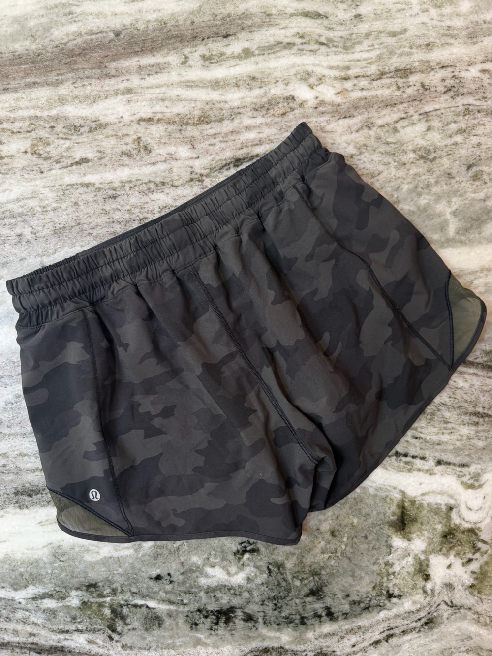 Lululemon Hotty Hot Camo Running Shorts
Size 8 Tall